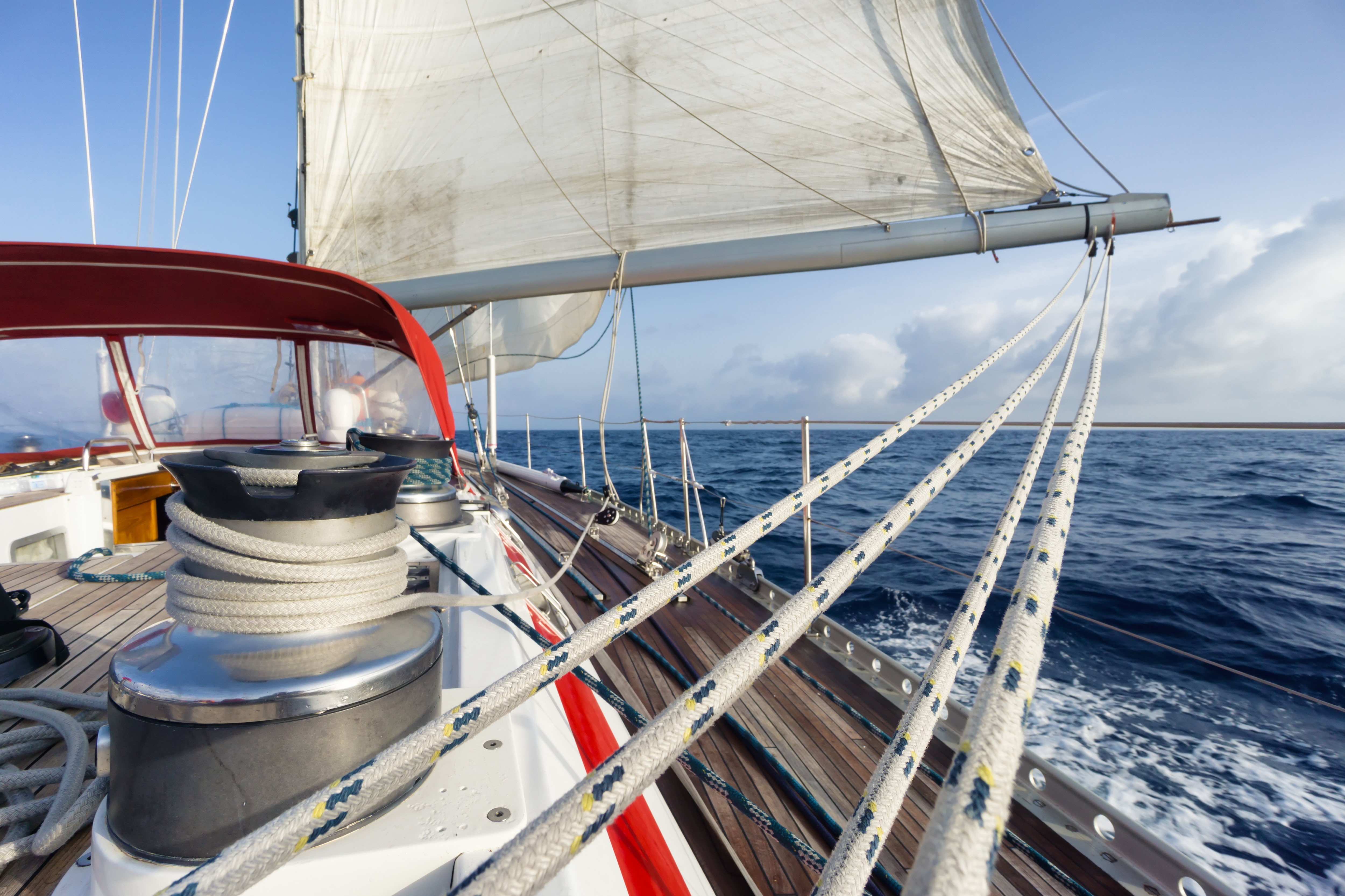 High-performance sailing winch rope made with Solstice Spectra fiber